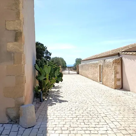 Ballium Luxury Relais Avola