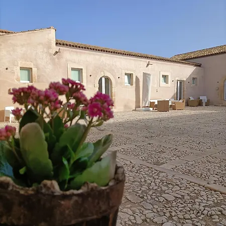 Ballium Luxury Relais Avola